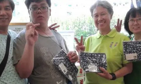 Chiếc ví của phu nhân Thủ tướng Lý Hiển Long và câu chuyện về phát triển doanh nghiệp bền vững