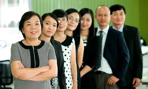 Người phụ nữ bỏ việc nhà nước dựng “đế chế” riêng, giàu gấp đôi bầu Đức
