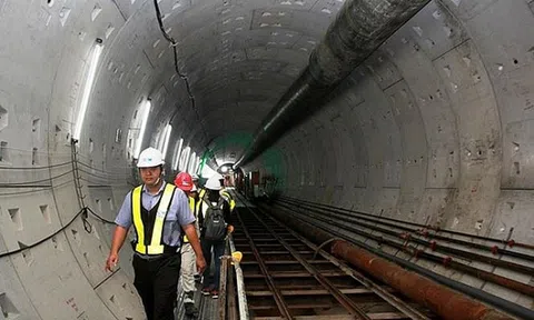 Ðường hầm tuyến metro số 1 TPHCM bị 'rút ruột'?