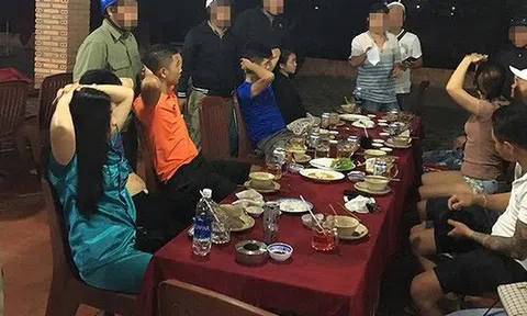 Rùng mình những 'chiêu' đòi nợ thuê của giang hồ