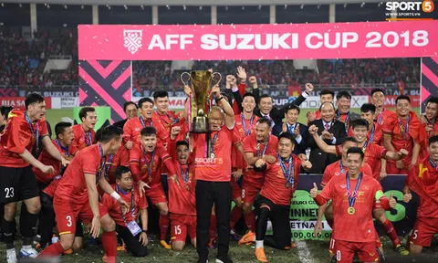 "Ngài huấn luyện viên ngủ gật" Park Hang Seo - vị tướng tài của bóng đá Việt Nam: Với tôi, ông còn là một bậc thầy "đỉnh cao" về quản trị