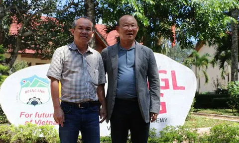 Vì sao bầu Đức trả hơn 19 tỉ đồng cho thầy Park