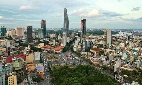 Thị trường có biến, đại gia địa ốc vừa mừng vừa lo