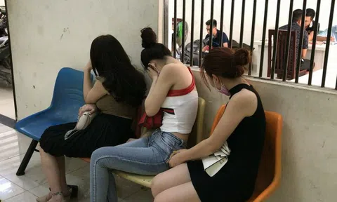 Triệt phá đường dây 'sex tour' đi khách 10 triệu/ngày ở Sài Gòn