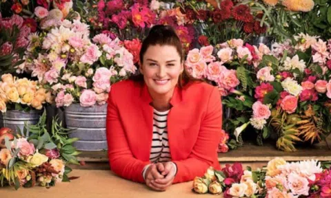 Câu chuyện khởi nghiệp từ bán hoa kiếm triệu USD của cô gái Mỹ