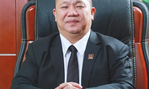 Tài sản “bốc hơi” 75%, đại gia Lê Phước Vũ "chuyển" cổ phiếu từ "túi trái" sang "túi phải"