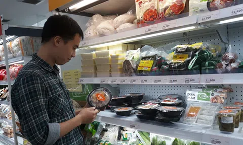 Không chỉ "đè bẹp" đối thủ với 1.700 cửa hàng, VinMart+ còn sở hữu một "vũ khí ngầm": Mẹ đi công tác, bố ở nhà cũng có thể nấu cho con ăn chỉ vỏn vẹn trong 15 phút