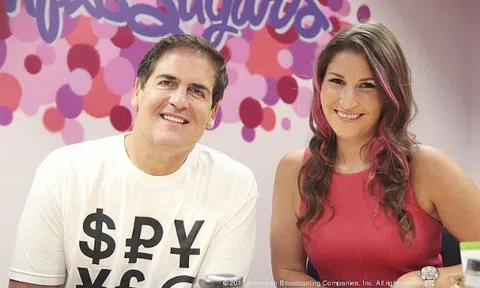 Cô gái hoảng vì đơn hàng tăng vài chục lần sau khi lên sóng Shark Tank