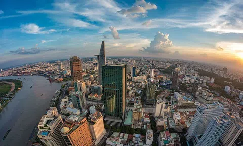 Lãi suất quay đầu giảm, thời cơ cho địa ốc đã tới?