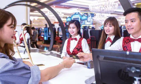 Bắt đầu mở cửa casino cho người Việt chơi: Giành lại 'miếng bánh' 800 triệu USD