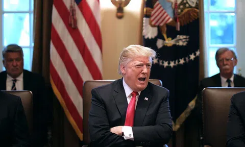 Chính phủ đóng cửa, ông Trump khiến 800.000 nhân viên công vụ Mỹ phải vay tiền, chi tiêu tiết kiệm sống qua ngày