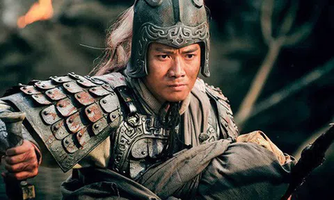 Vì sao Lưu Bị thà ủy thác con cho Khổng Minh, Lý Nghiêm chứ quyết không phải là Triệu Vân?