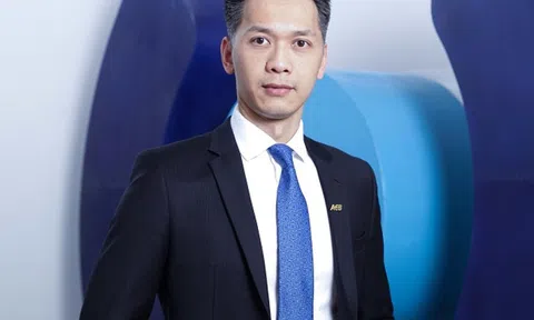 Loạt giao dịch cổ phiếu 'khủng' của gia đình Chủ tịch ACB Trần Hùng Huy