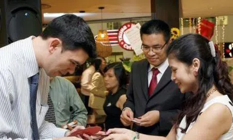 Đưa Trung Nguyên đến đỉnh cao cafe Việt: Ông Vũ hay bà Thảo đóng vai trò quyết định?