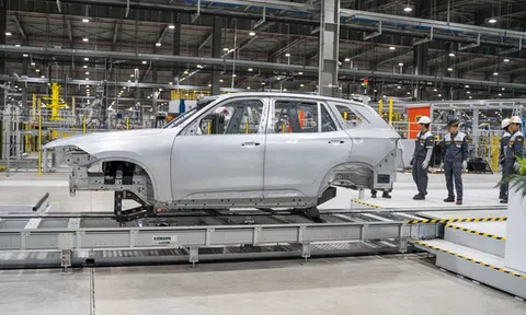 VinFast sản xuất thành công thân vỏ xe Lux SUV, chiếc ô tô 'made in Vietnam' đầu tiên sẽ xuất xưởng ngay tháng 3/2019