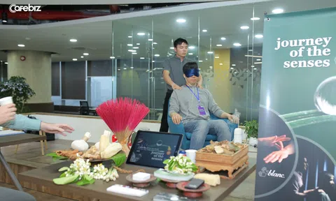 Từ việc "nhà hàng bóng tối" Noir doanh thu hơn 1 triệu USD gọi vốn đến trăn trở về các DNXH: Nên quan tâm đến xã hội trước hay kiếm tiền trước?