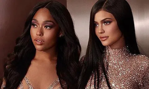 Marketing như Kylie Jenner: Lợi dụng scandal bạn thân tòm tem anh rể để sales 50% các sản phẩm mang tên người bạn hiền, bán hết veo trong vài giờ thu lời bạc tỷ