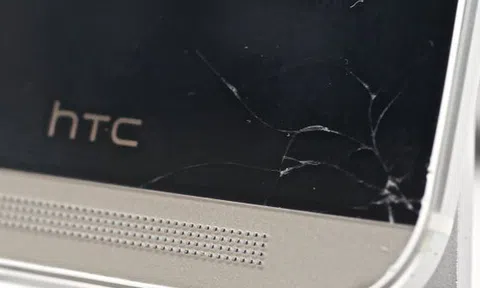 Không thèm quảng cáo vì tin rằng “hữu xạ tự nhiên hương”, HTC bị Google mua lại, Samsung cho “hít khói” và sa thải hàng chục ngàn nhân viên