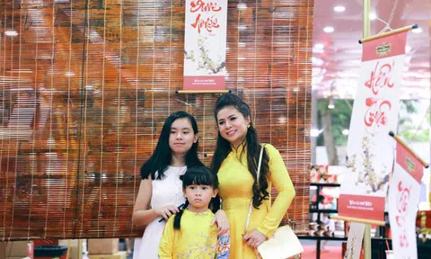 Bà Lê Hoàng Diệp Thảo cập nhật trạng thái mới nhất: "Một khi bạn đã có con, bạn có nghĩa vụ phải sưởi ấm nó lên, bởi vì bạn là người cha!"