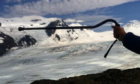 [Đi và trải nghiệm] Chống gậy lên sông băng