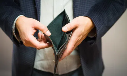 Sau gần thập kỷ "rủ nhau" buôn gạo, hết Nguyễn Kim, Vinafood II ngậm nhiều trái đắng, đến lượt Vĩnh Hoàn đóng cửa công ty lương thực