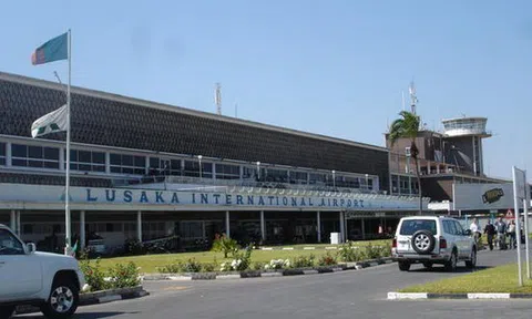 Không trả nổi nợ, Zambia phải gán sân bay cho Trung Quốc tiếp quản