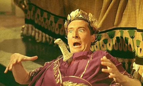 Caesar bị giết vì 23 nhát dao găm ám sát của những cận thần