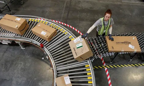 Máy đuổi người làm kém của Amazon hoạt động ra sao?