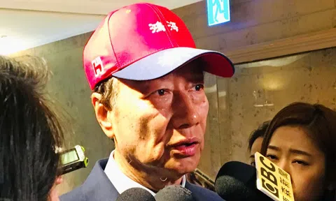 Phong cách quản lý "khác biệt" của tỷ phú lắp ráp Iphone tranh cử lãnh đạo Đài Loan