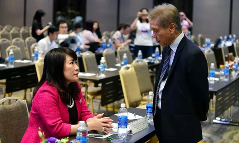 Ghế nóng bỏ trống, cổ đông bỏ họp: Eximbank quá rối