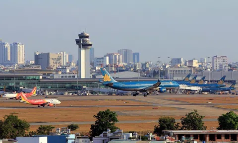 Tham gia ngành hàng không tại Việt Nam có dễ?