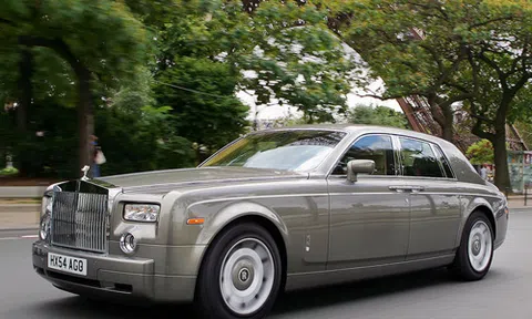 Rolls-Royce bán mình cho BMW - canh bạc của niềm kiêu hãnh