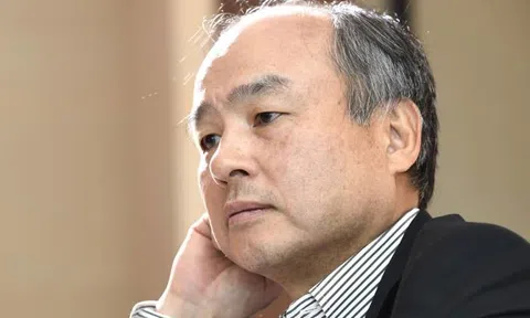 Nhà sáng lập SoftBank mất 130 triệu USD​ khi Bitcoin lao dốc