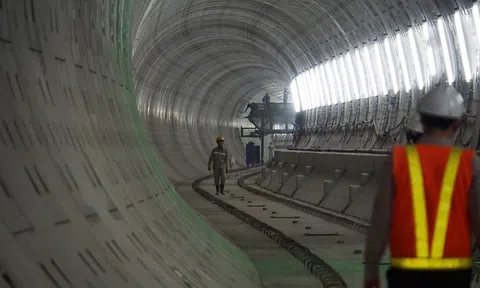 Siêu dự án đội vốn 30.000 tỷ: Có tiền mà không tiêu được