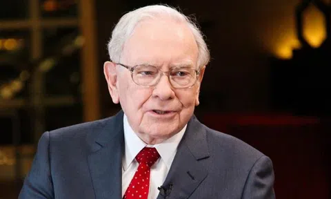 Warren Buffett: 'Tôi thật ngốc khi không mua cổ phiếu Amazon sớm'