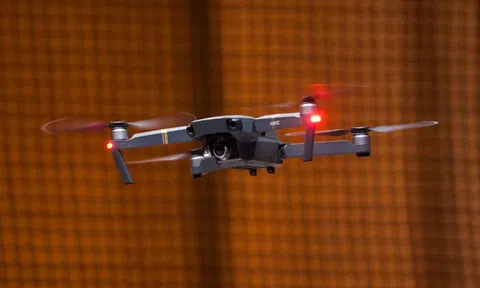 Sau Huawei đến lượt công ty sản xuất drone DJI vào tầm ngắm của Tổng thống Donald Trump