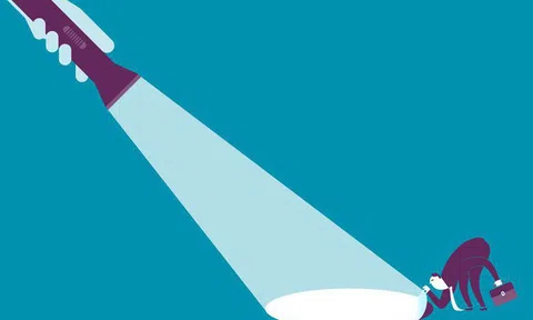 Việc mình chưa xong, đừng lo chuyện "bao đồng": Thân còn chưa biết mình muốn gì thì đừng cố gắng làm "siêu nhân" giúp đỡ người khác