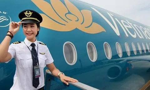 Vietnam Airlines niêm yết với định giá 2,5 tỷ USD, giới đầu tư vẫn 'khư khư' giữ tiền