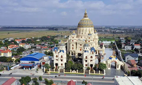 Lâu đài nghìn tỷ đồng của đại gia Ninh Bình