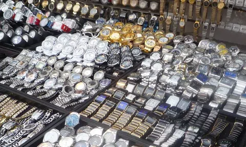Phát hiện gần 1.300 đồng hồ nhái thương hiệu Rolex, Hublot, Patek Philippe tại Đà Nẵng