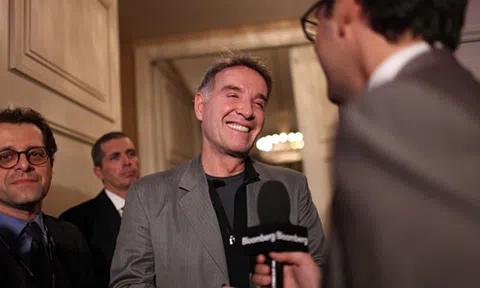 Tài phiệt từng mất 35 tỷ USD một năm muốn tìm lại hào quang