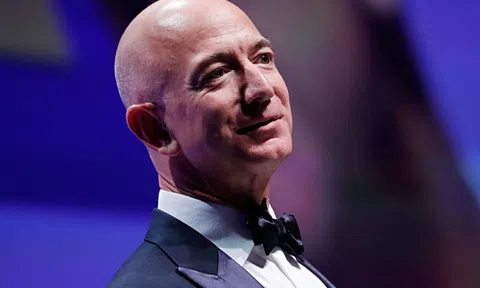 Hai phẩm chất từ nhỏ giúp Jeff Bezos thành công