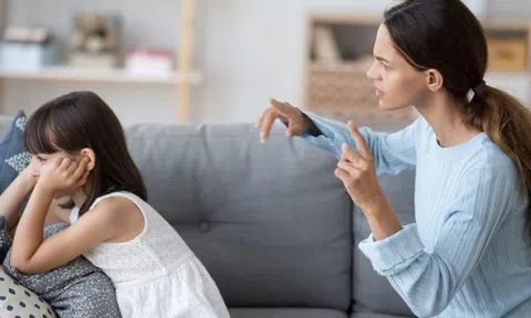 Giàu sang đến mấy mà con hư hỏng thì bạn cũng là người thất bại: Đừng bao giờ mắc phải những sai lầm này để không hối tiếc khi về già!