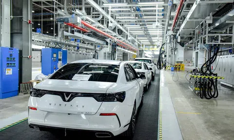 Hé lộ hình ảnh bên trong nhà máy sản xuất ô tô sắp khánh thành của VinFast