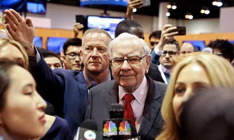 Tỷ phú Warren Buffett hé lộ người kế nhiệm