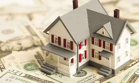 'Tiền lãi do đất đai đem lại quá lớn, chẳng ai thiết tha kinh doanh, sản xuất'