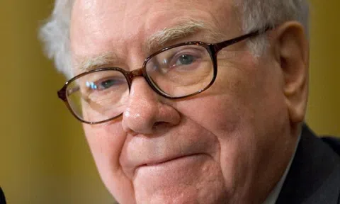 Tỷ phú Warren Buffett: Học đại học có thể là quyết định sai lầm