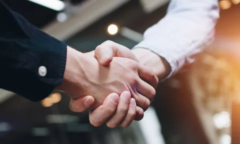 4 tiểu tiết nhỏ để biết ai là người đáng tin cậy