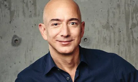 Jeff Bezos: Các doanh nhân nên bị 'ám ảnh bởi khách hàng', đừng khiến họ hài lòng, hãy làm họ hoàn toàn thích thú