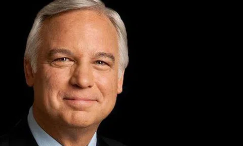 Bữa tối 21 xu, từng bị từ chối 144 lần, đến 10 triệu bản sách và giá trị thương hiệu 1 tỷ USD